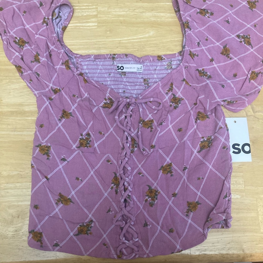 SO Mauve Floral Lace-Up Square Neck Blouse